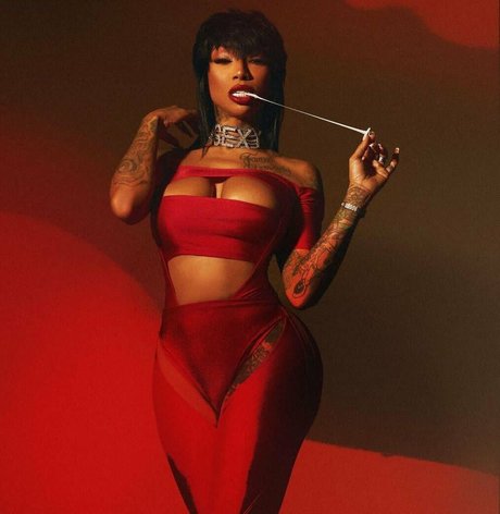 flyyytattedsky アートスター ギャラリー