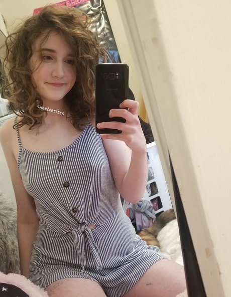 タンオンリーファン 無料アダルト 写真