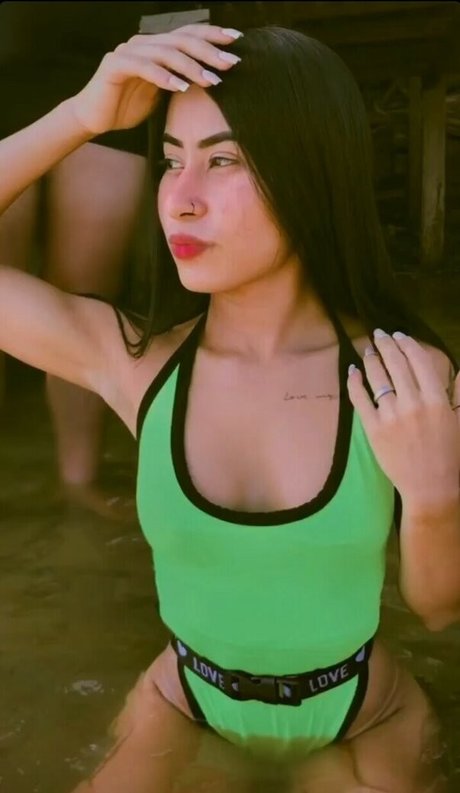 熟女の手コキオンリーファンズ えろた 写真