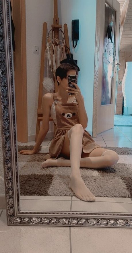 MythoBunny セクシーなポルノスター 写真