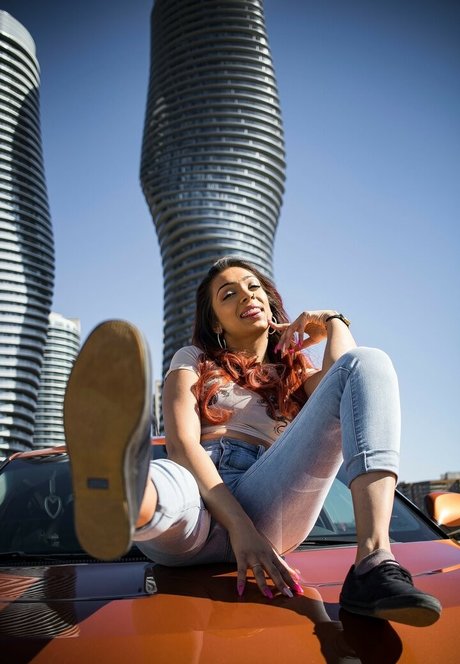 美しいブロンドのオンリーファンズ ホットポルノ アーカイブ