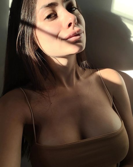 アマチュアファックオンリーファンズ 無料エロ 画像