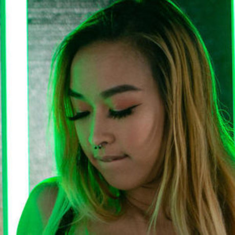 luvusweetpeaa ポルノスター HD ギャラリー