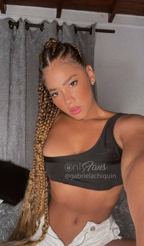 Gabriela Chiquin 独占スター 写真