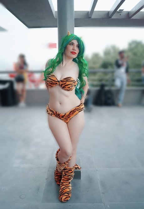 Elizabeth Croft セックスモデル 画像