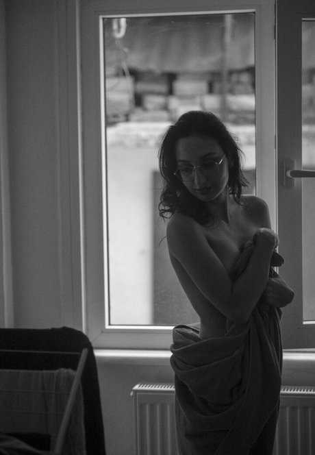 Kizillolita ポルノモデル 画像