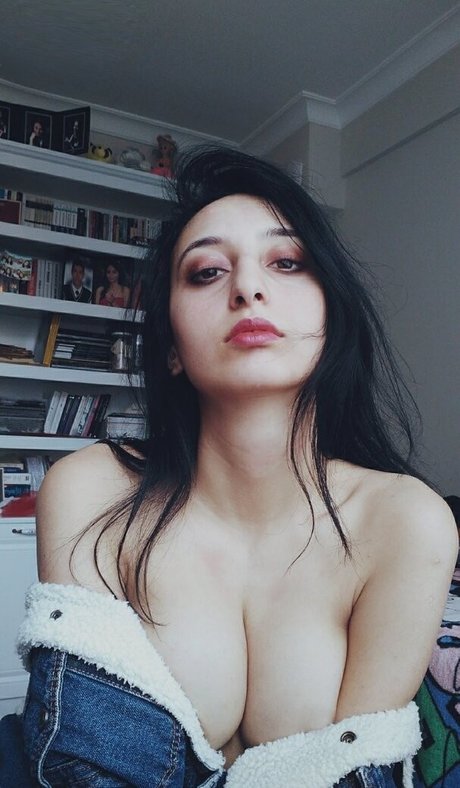 Kizillolita 素敵なモデル アーカイブ