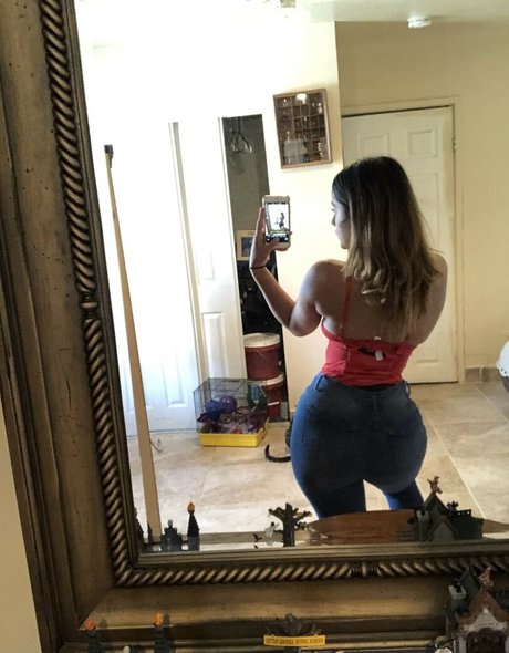 Latina California Girl xxx女優 写真