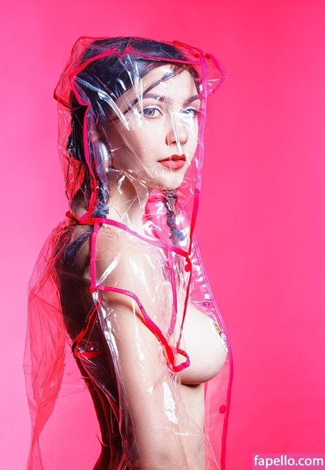 Kristina Azaronak 無料のポルノスター 写真