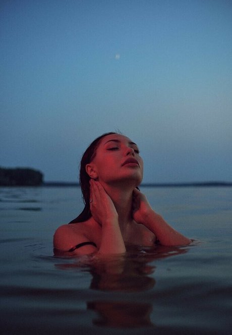 切断者オンリーファンズ ポルノ 写真