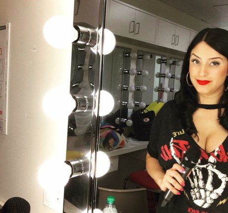 セーリングオンリーファンズ セクシーxxx 写真