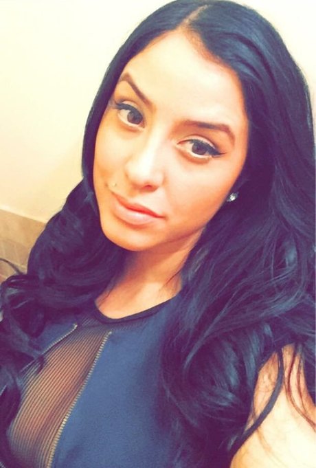 最もホットなティーンオンリーファン アートヌード 写真