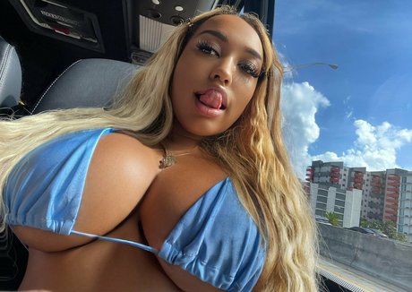 Kirsty teee スター xxx 画像