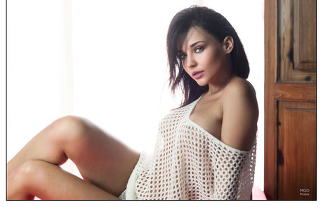 Angelina Petrova ポルノスター ヌード 写真