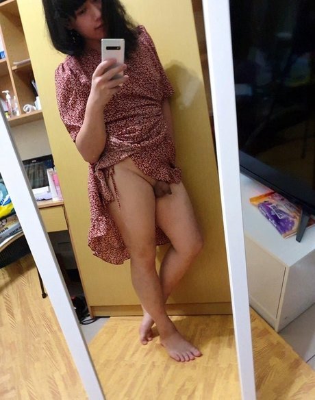 尖ったおっぱいオンリーファンズ 無料エロ ギャラリー