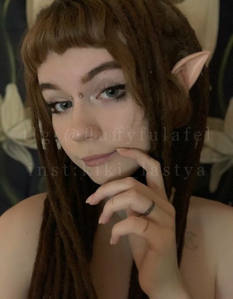 巨大ディルドオンリーファンズ 無料ポルノ 写真