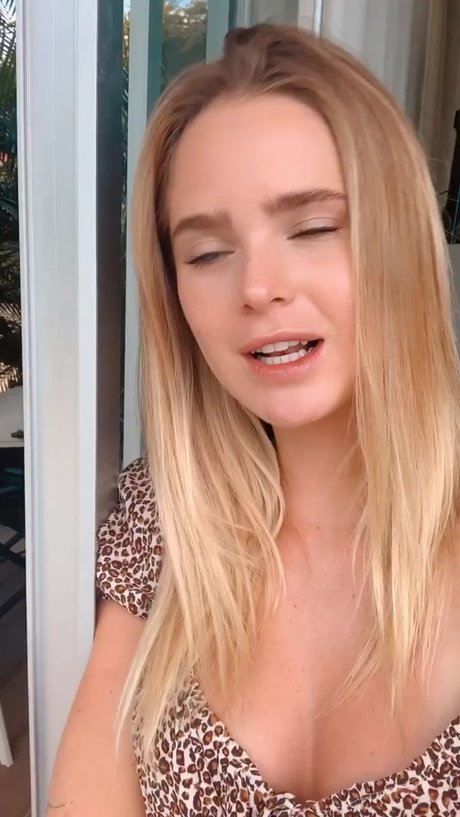 Inna Moll ポルノスター ホット ギャラリー