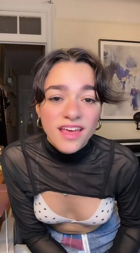 Ally Anna Maria ヌードのポルノスター 写真