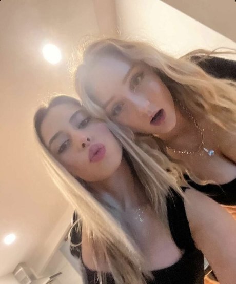 Ruby Pearl Esler アダルト女優 画像