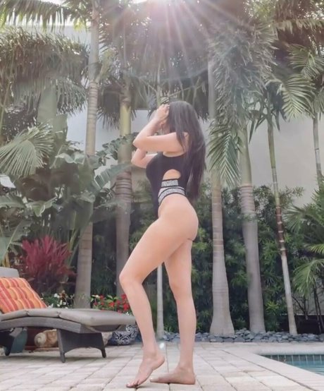 お尻を広げるオンリーファンズ ベスト ギャラリー