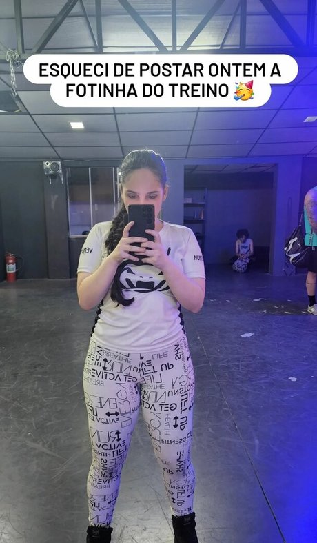 陸軍の熟女オンリーファンズ 無料エロ 写真