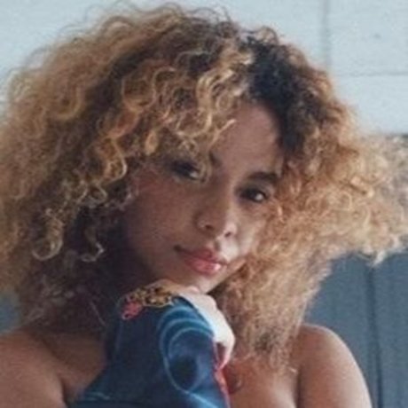 大きなお尻の黒人オンリーファンズ 無料裸 ギャラリー