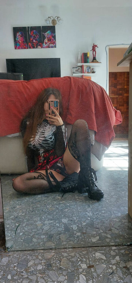 Emina Cosplay セクシーモデル 画像