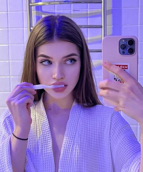 chilllaysi xxxモデル 写真