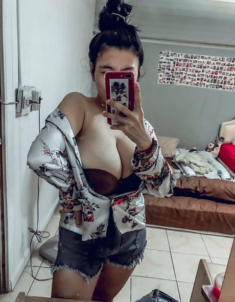 熟女オーガズムオンリーファンズ 美しいxxx 写真