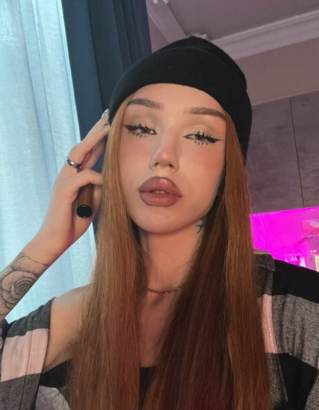 エボニートップオンリーファン アダルト 画像