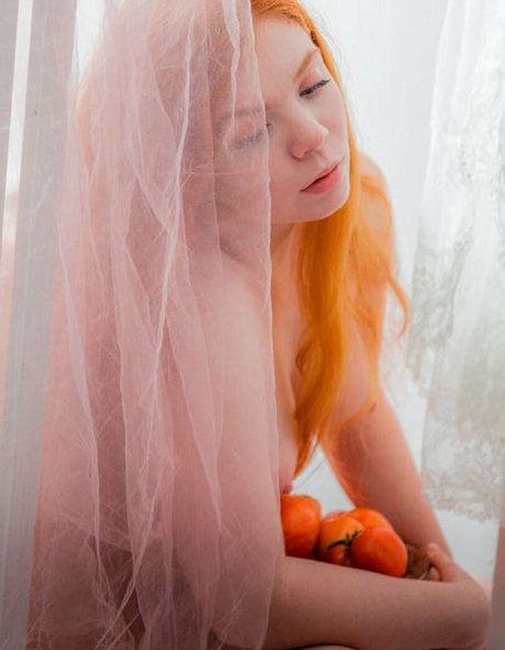 Mira Ilina 写真集