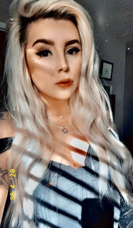 SJ Valenz エロティックなスター 写真