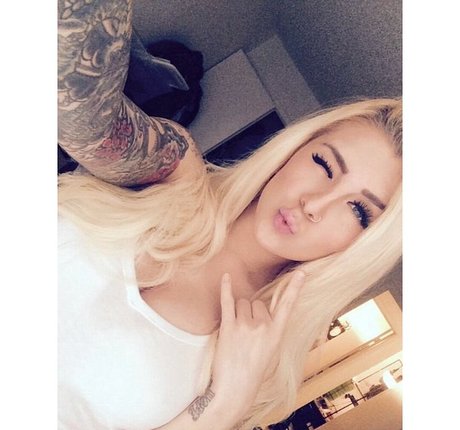 SJ Valenz ポルノスター 可愛い 写真