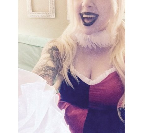 SJ Valenz ポルノ女優 写真