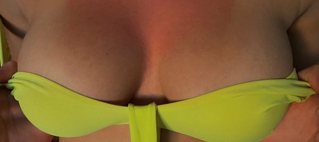 Andrea Rojo RedMil ポルノスター 可愛い 写真