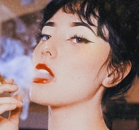 Lauren Van Lom 完璧なスター 画像