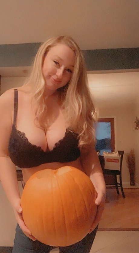 Yillian ポルノスター ホット 写真