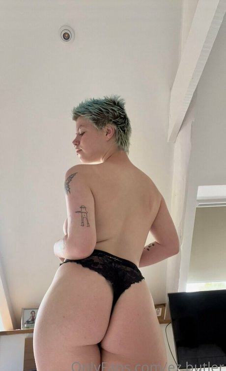 Ezra Butler スターセックス 写真