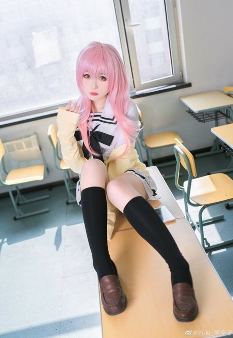 ナースオンリーファンズ ホット裸 写真