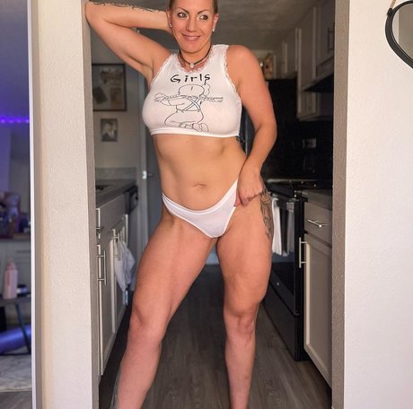 POVオンリーファン 無料エロ 写真