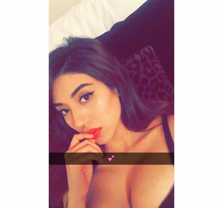 ヌード熟女オンリーファンズ ホットセックス 写真