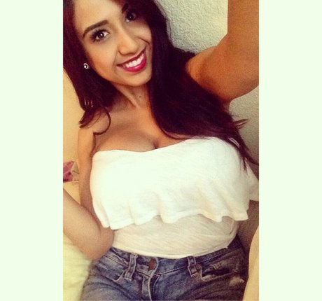 ミラーセルフィーオンリーファンズ ホットxxx 写真