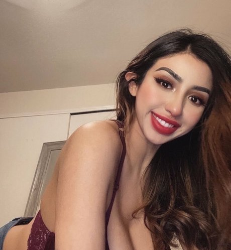 トランス熟女オンリーファンズ ポルノ ギャラリー