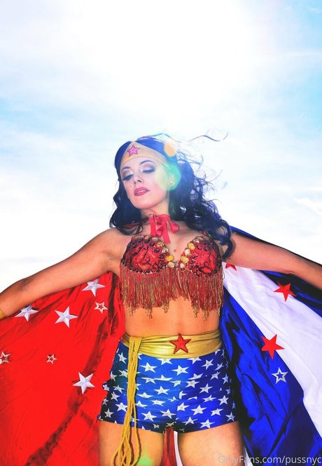 PussNYC ポルノスター 可愛い 写真