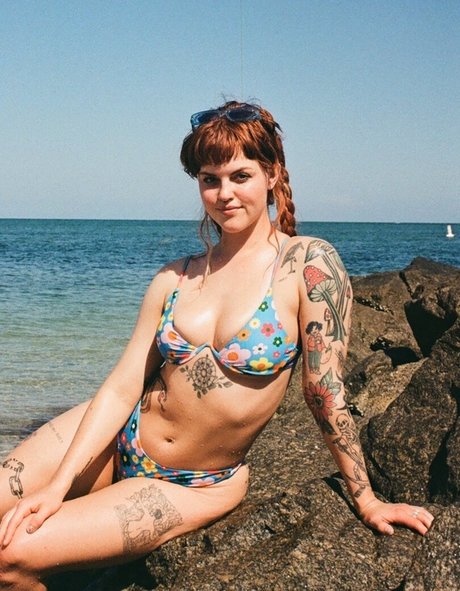 心理学者オンリーファンズ 美しいxxx 画像