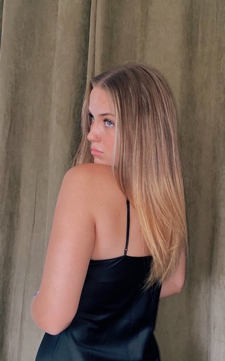 男性ストレートオンリーファンズ アートxxx ギャラリー