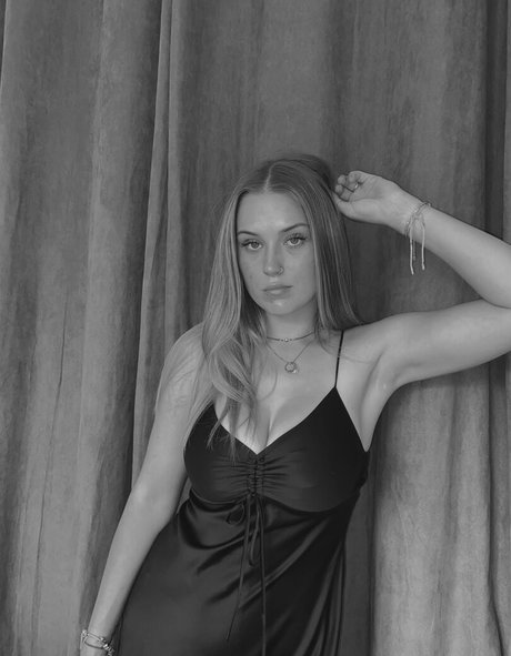 Madisun Sullivan スター ヌード ギャラリー