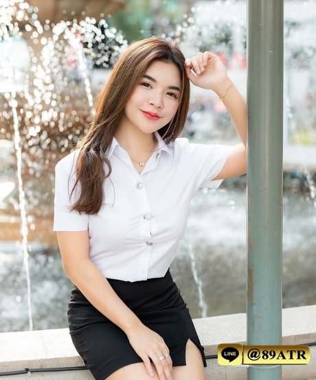 金髪のホットな妻オンリーファンズ ホット 写真