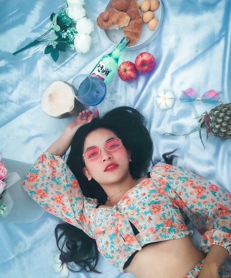 大きなお尻のマンコオンリーファンズ 無料アダルト 写真