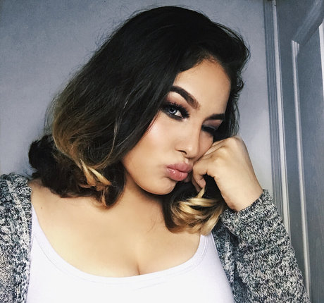 オタクプリンセスオンリーファンズ 美しいヌード 写真